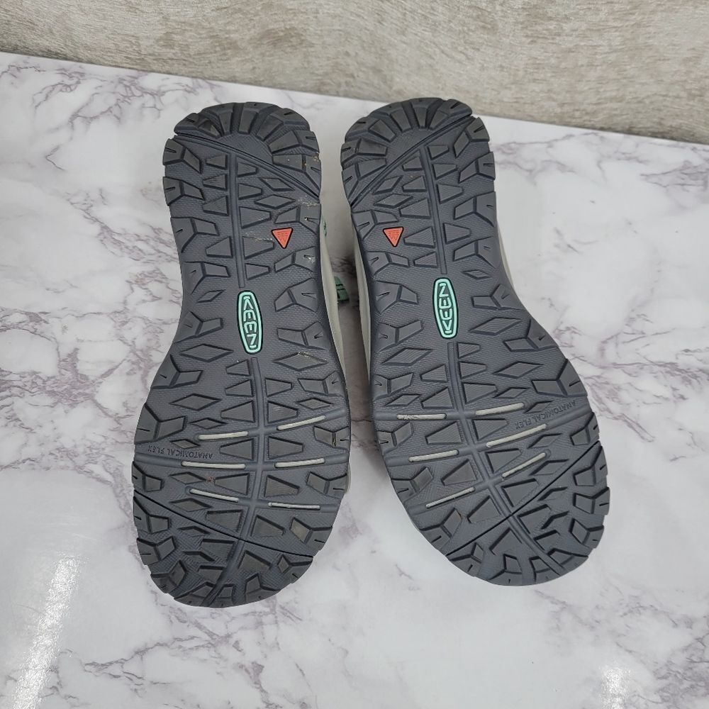 Keen Women's Sandals - Light Gray with Mint Straps - Picture 8 of 12